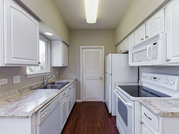 5th image of 2243 Margaret Dr