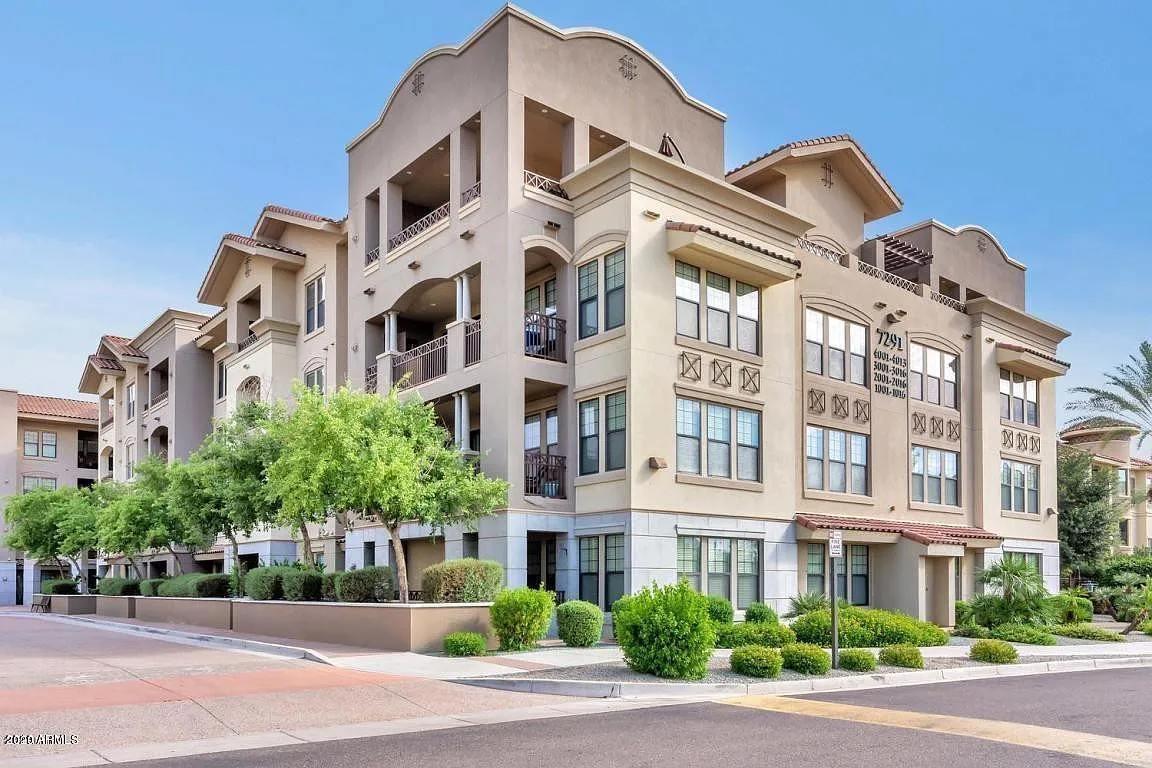 1 bed, 1.0 bath, 1001 sqft, $2,650 — Photo 4