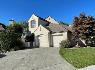 2176 Falcon Ridge Dr, Petaluma, CA 94954