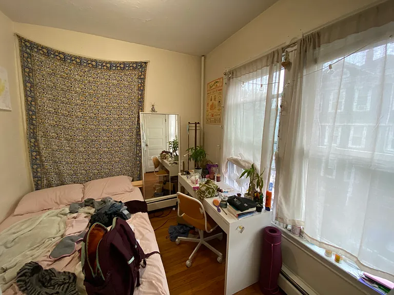 80 Hillside St #2A — Photo 4