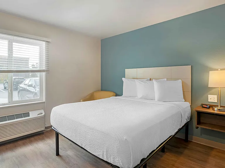 Studio Suite - 1 Queen Bed