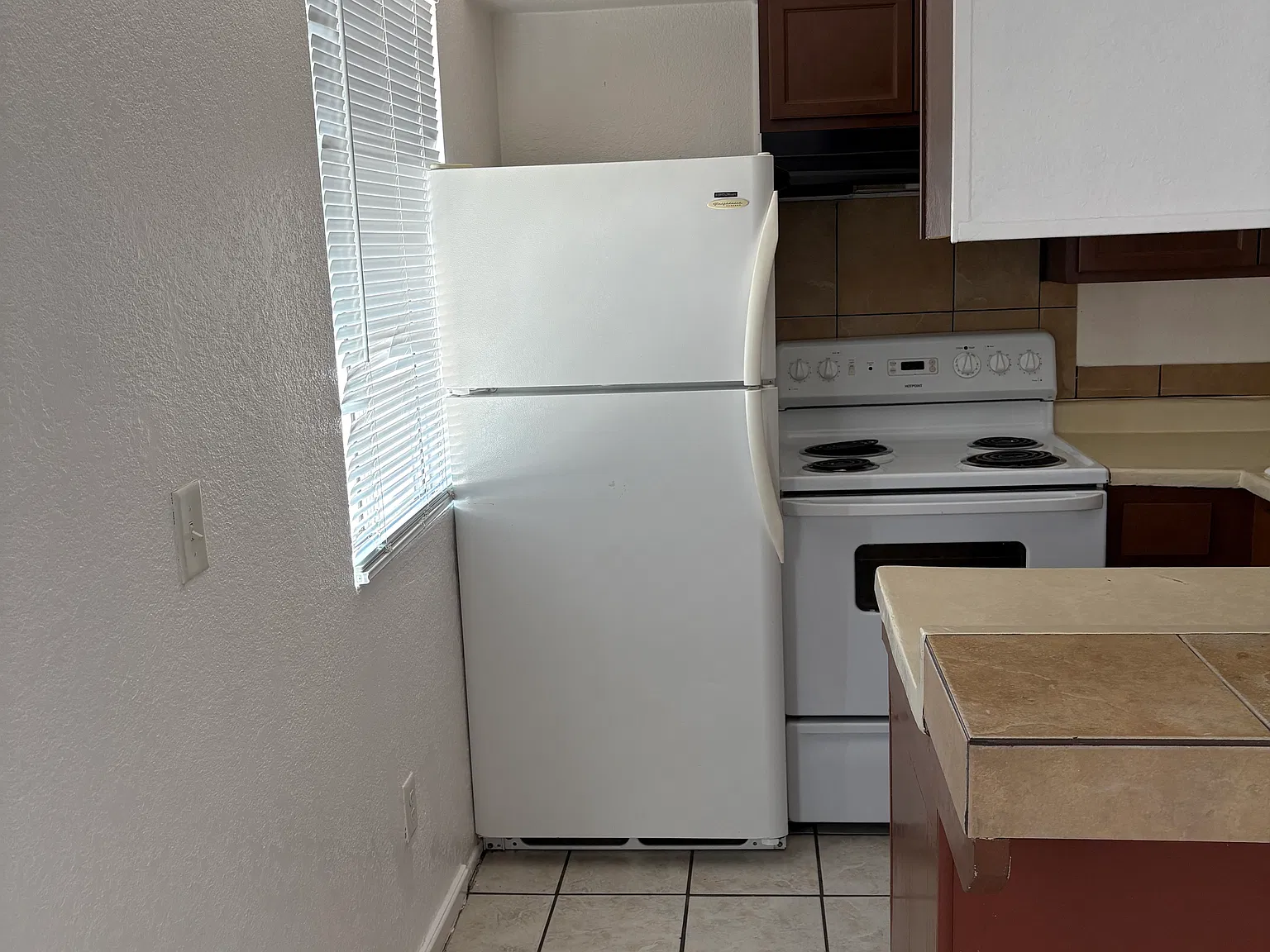 2 bed, 976 sqft, $995 — Photo 3