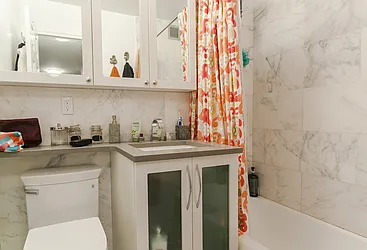 Rented by Nest Seekers International