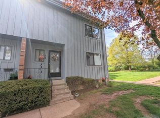 33 Webster Ct UNIT 33, Newington, CT 06111