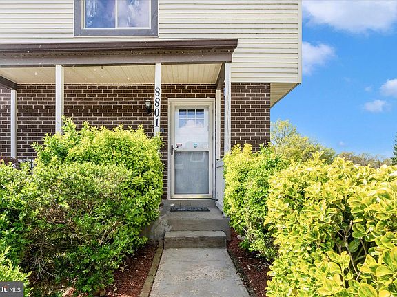 2nd image of 8801 Eureka Ln