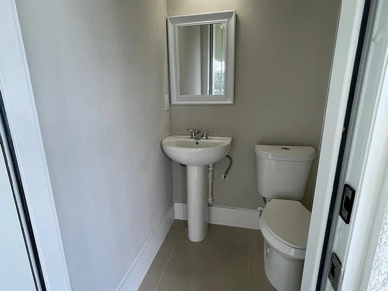 2447 SW Embers Ter — Photo 27