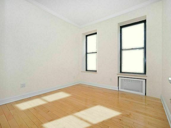 3rd image of 742 Saint Nicholas Ave APT 9