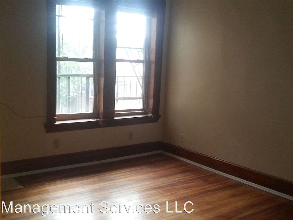 2nd image of 512 Wallace Ave APT 10