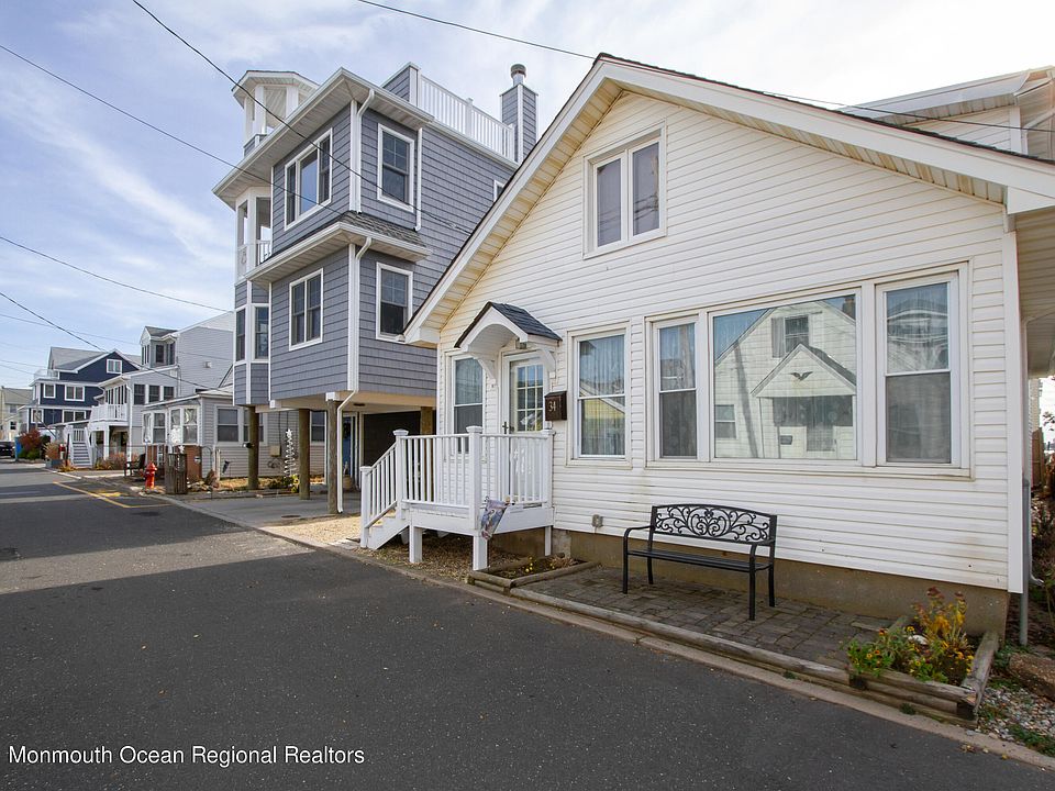 1st image of 34 Waterview Way