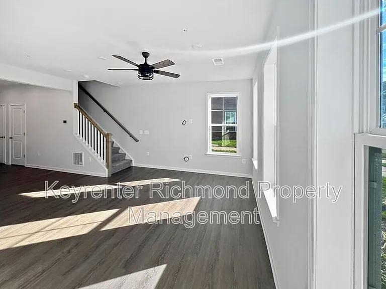 719 McCormick Farm Dr #A — Photo 5