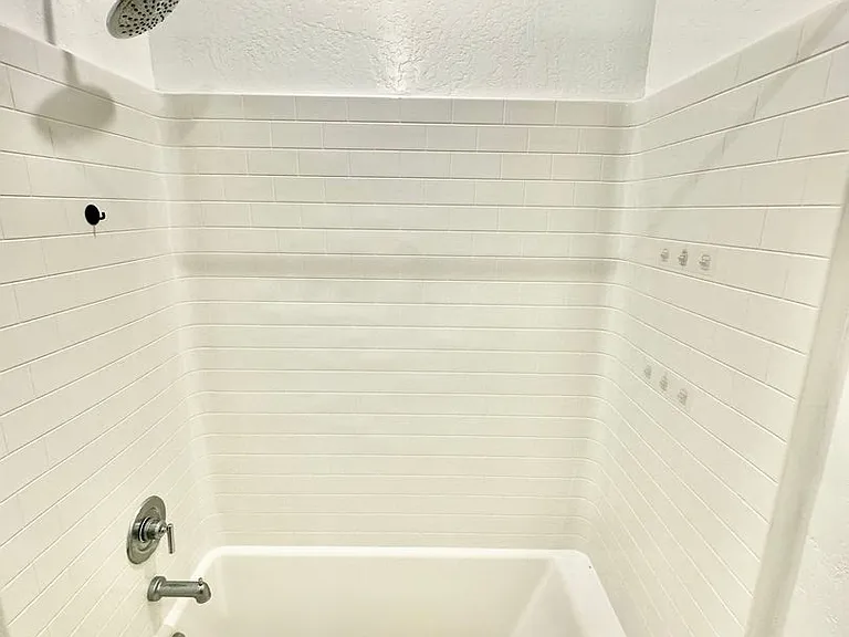 580 N Adler Ln — Photo 19