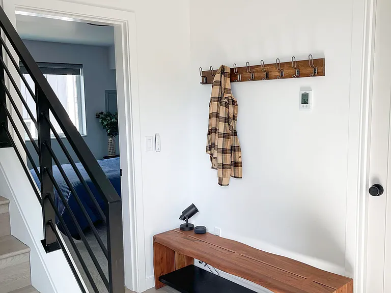 3841 Woodlawn Ave N — Photo 15
