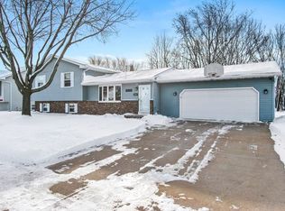 971 Park Ridge Ave, Oshkosh, WI 54901