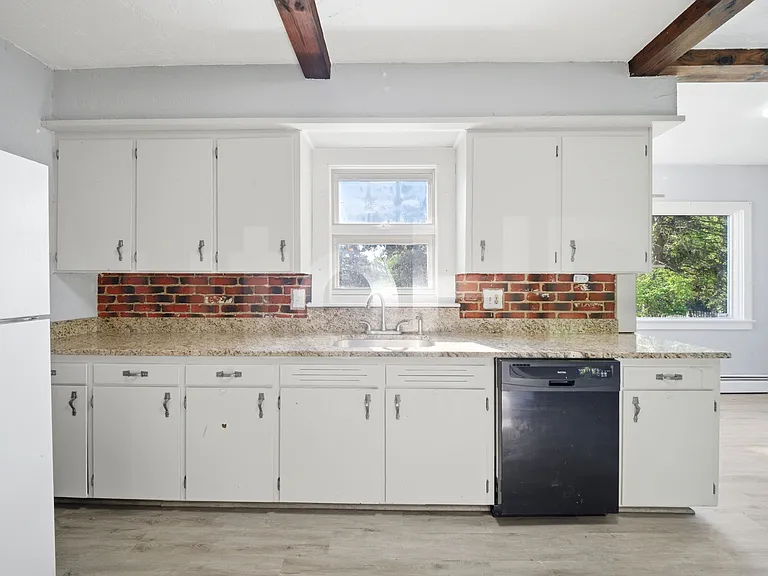 7 Wilson Ave — Photo 6
