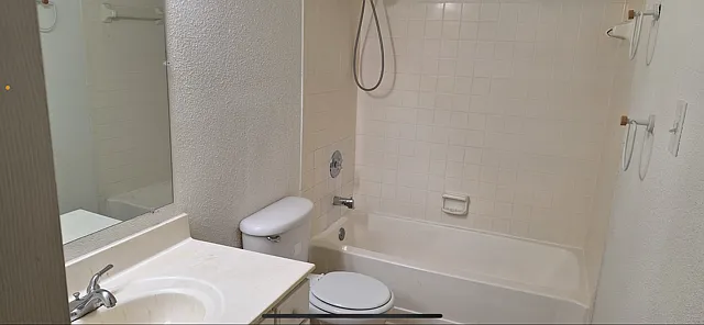 3716 Idlebrook Cir #204 — Photo 17