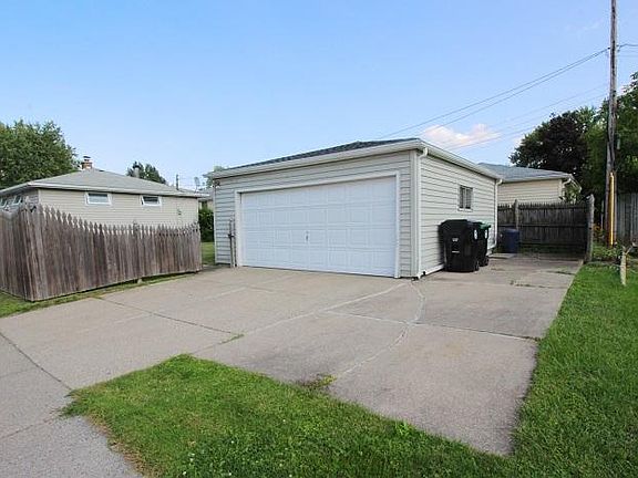 2nd image of 182 Highland Ave
