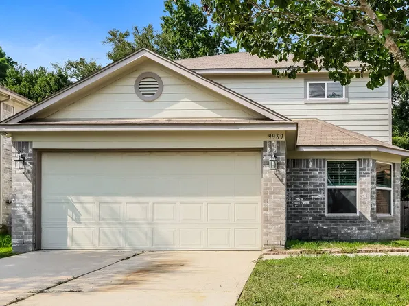 9969 Kingfisher Dr, Conroe, TX 77385