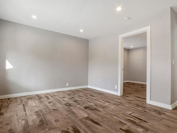 3rd image of 2623 Barranca St #1/2