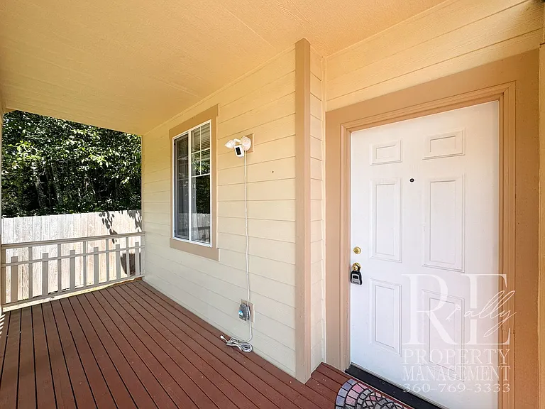 7070 Engine Ln NE — Photo 20