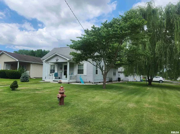 434 E Keyes St, Du Quoin, IL 62832