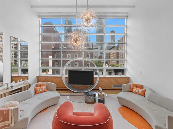 147 Lexington Avenue image 1 of 21