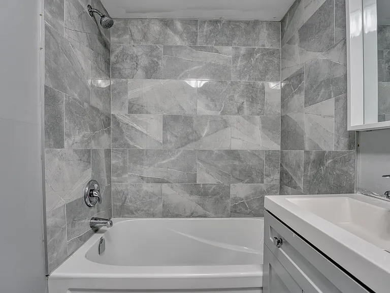 17 Kirk St #2 — Photo 14
