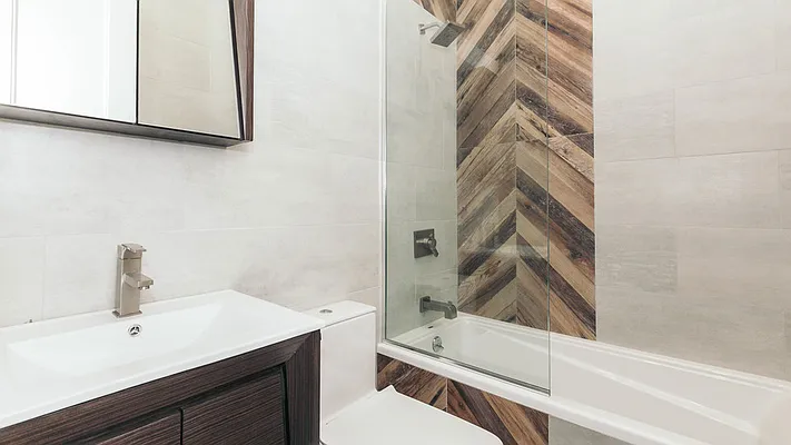 Rented by Nooklyn NYC LLC | media 90