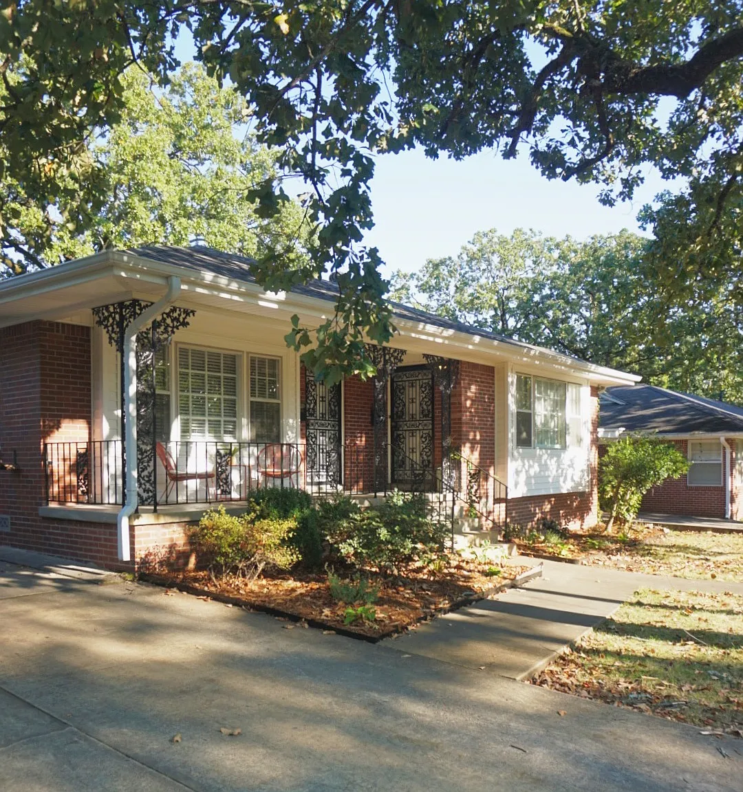 2 bed, 1000 sqft, $2,100 — Photo 1