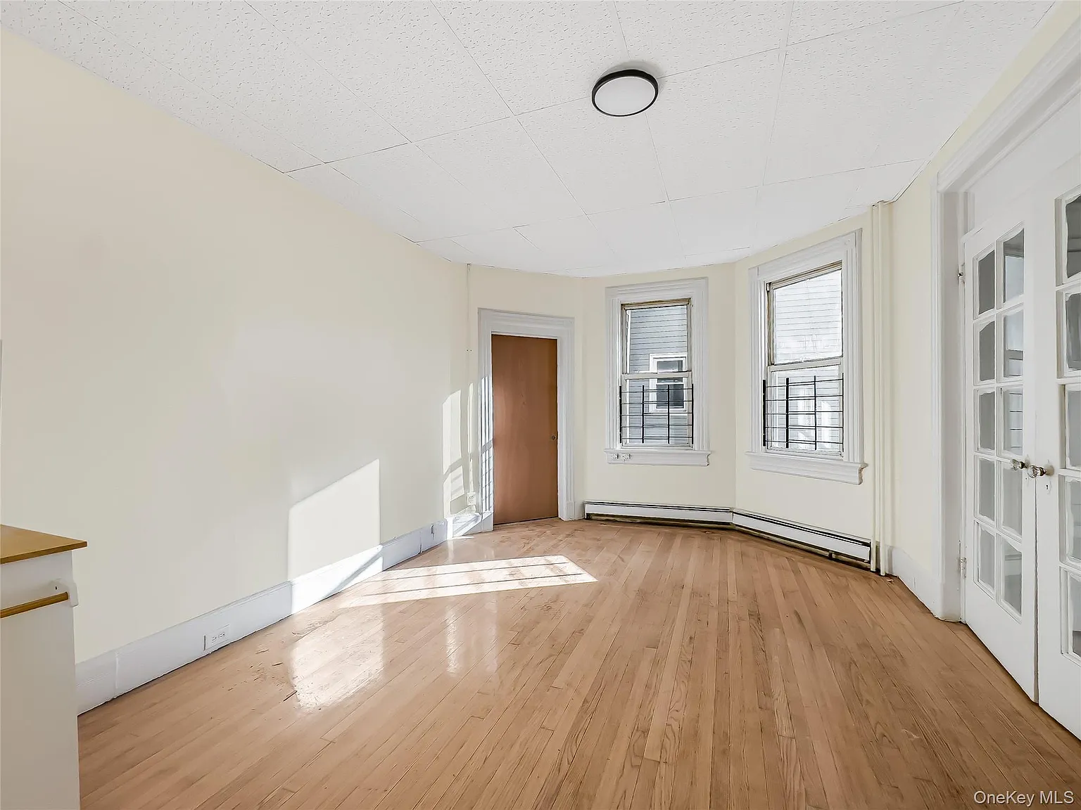 2 bed, 1.0 bath, 700 sqft, $2,600 — Photo 2