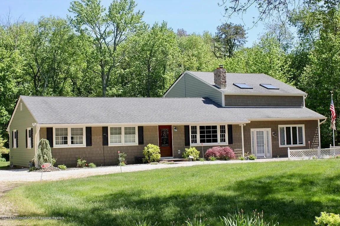 1616 Woodfield Ave photo 1