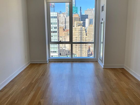 5th image of 885 6th Ave APT 34F