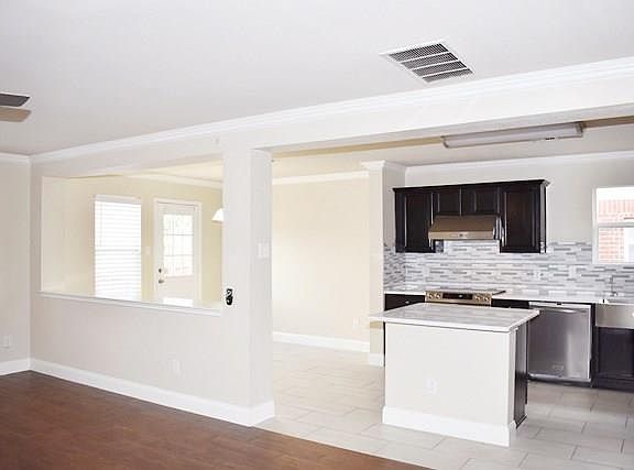 4th image of 1709 Haven Dr