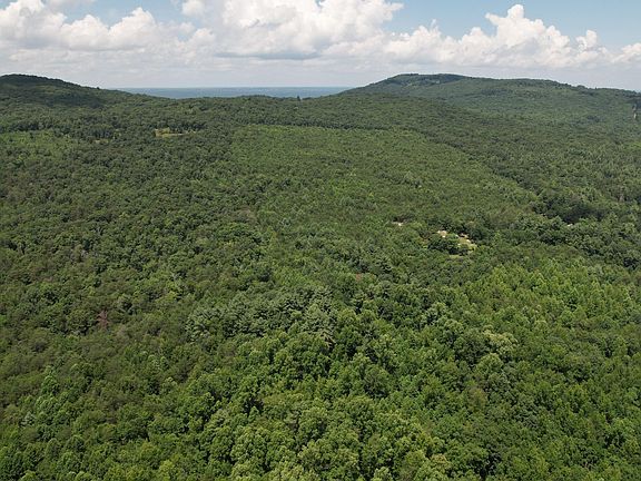 3rd image of Shady Oaks Dr