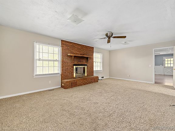 4th image of 606 Wilson St