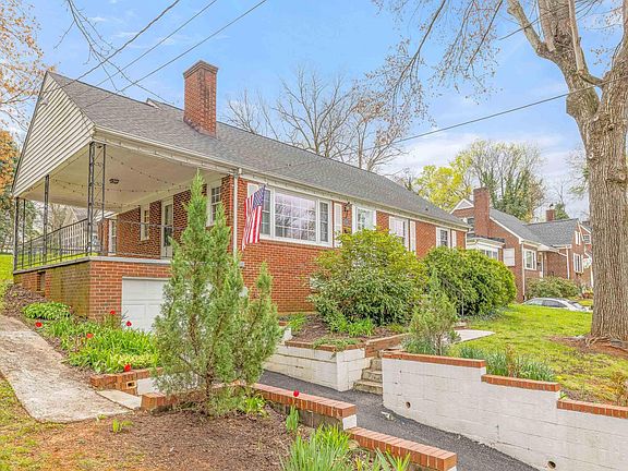 4th image of 216 Harper Dr