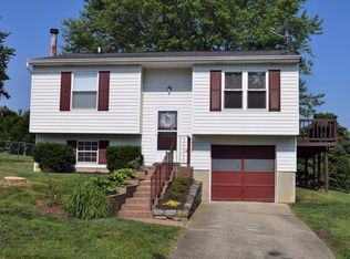 7714 Walnut Creek Dr, Florence, KY 41042