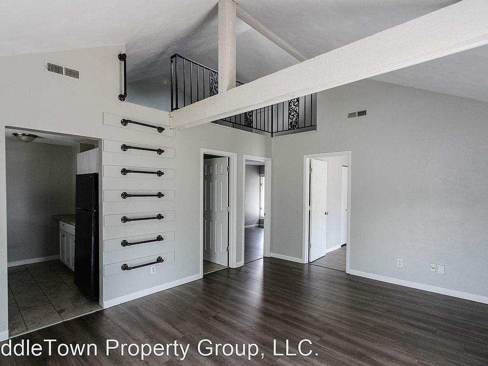 1st image of 1000 N New York Ave APT 2A
