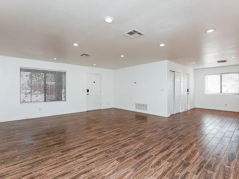 6428 S Buckaroo Loop — Photo 5
