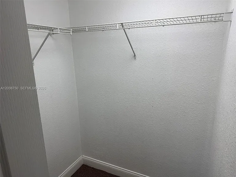 4235 N University Dr #202 — Photo 34