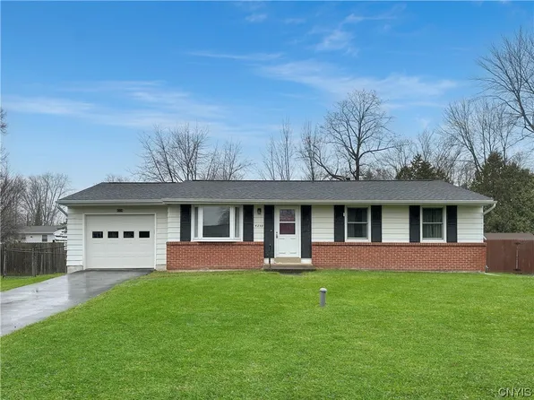 4239 Altair Crse, Liverpool, NY 13090