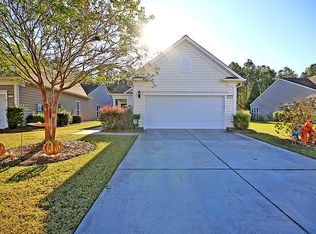 135 Sea Lavender Ln, Summerville, SC 29486