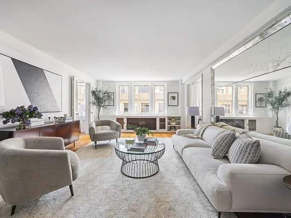 155 E 49th St #10A, New York, NY 10017