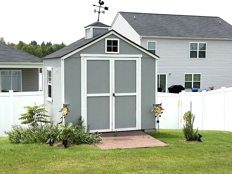 526 Leven Dr — Photo 9