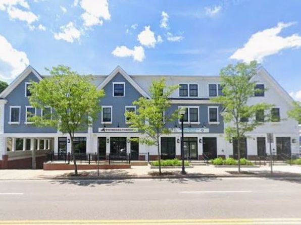 321 Washington St APT 204