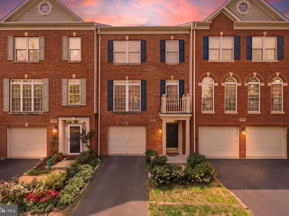 13557 Lavender Mist Ln, Centreville, VA 20120