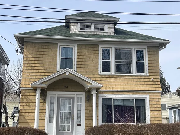 72 Brainard Street, New London, CT 06320