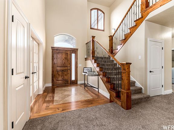 3rd image of 2498 W Farmview Ln