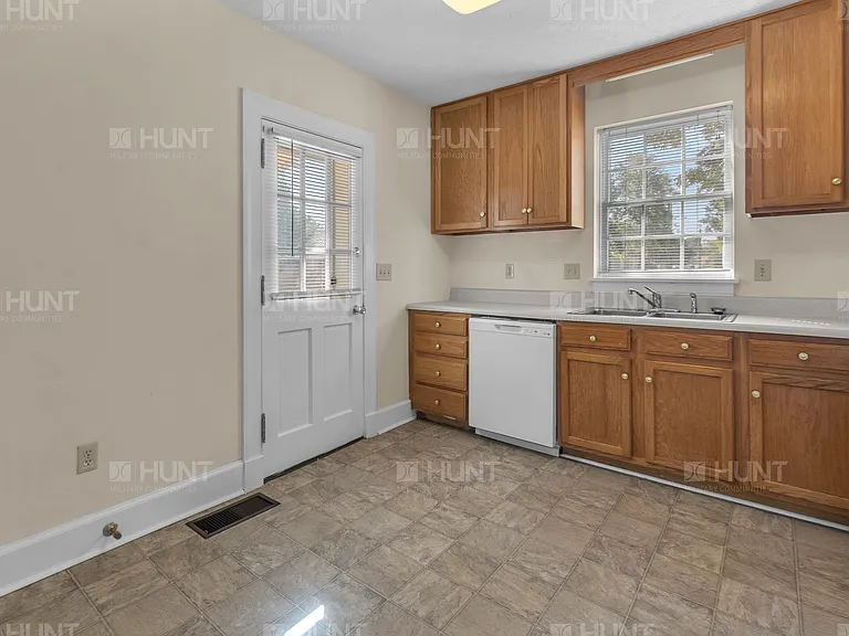 141A Mathies St — Photo 18