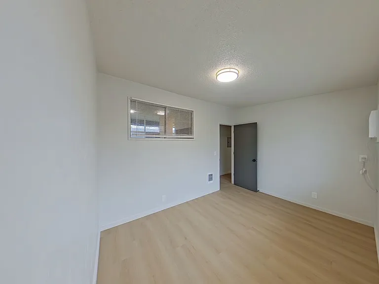 University Manor - Newly Renovated Units just a short walk from Campus! — Photo 99