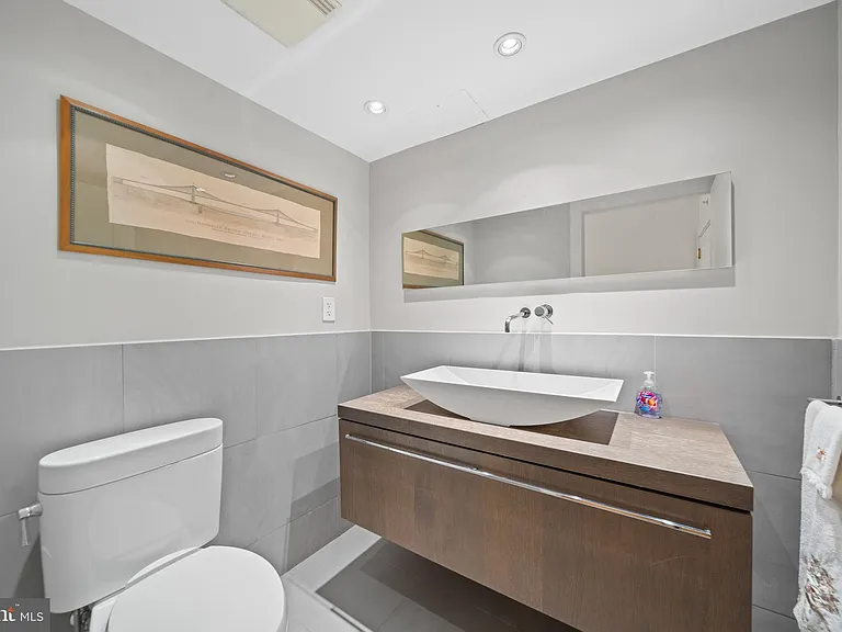 631 D St NW #1139 — Photo 34